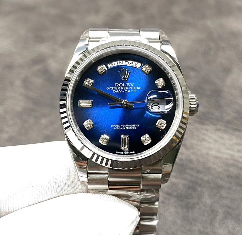 Rolex Day-Date 36 mm 128239 Blau