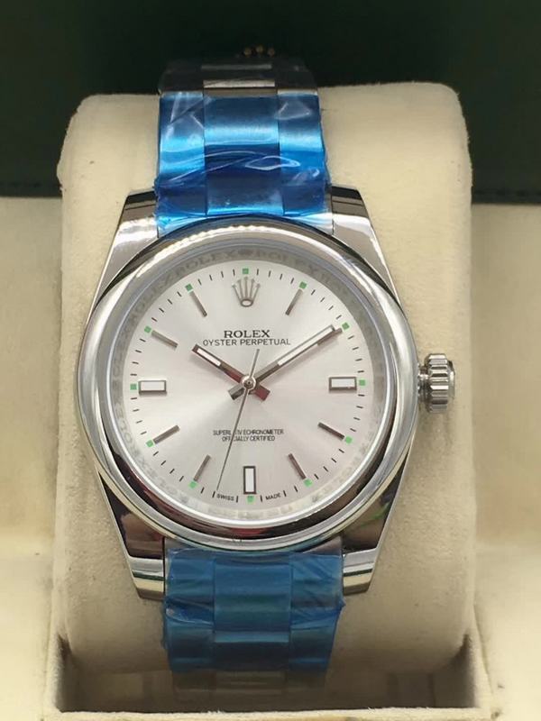 Rolex Oyster Perpetual  39 mm Weiss